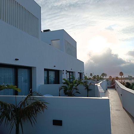 Hotel Apartamentos Hamus コニル・デ・ラ・フロンテラ エクステリア 写真